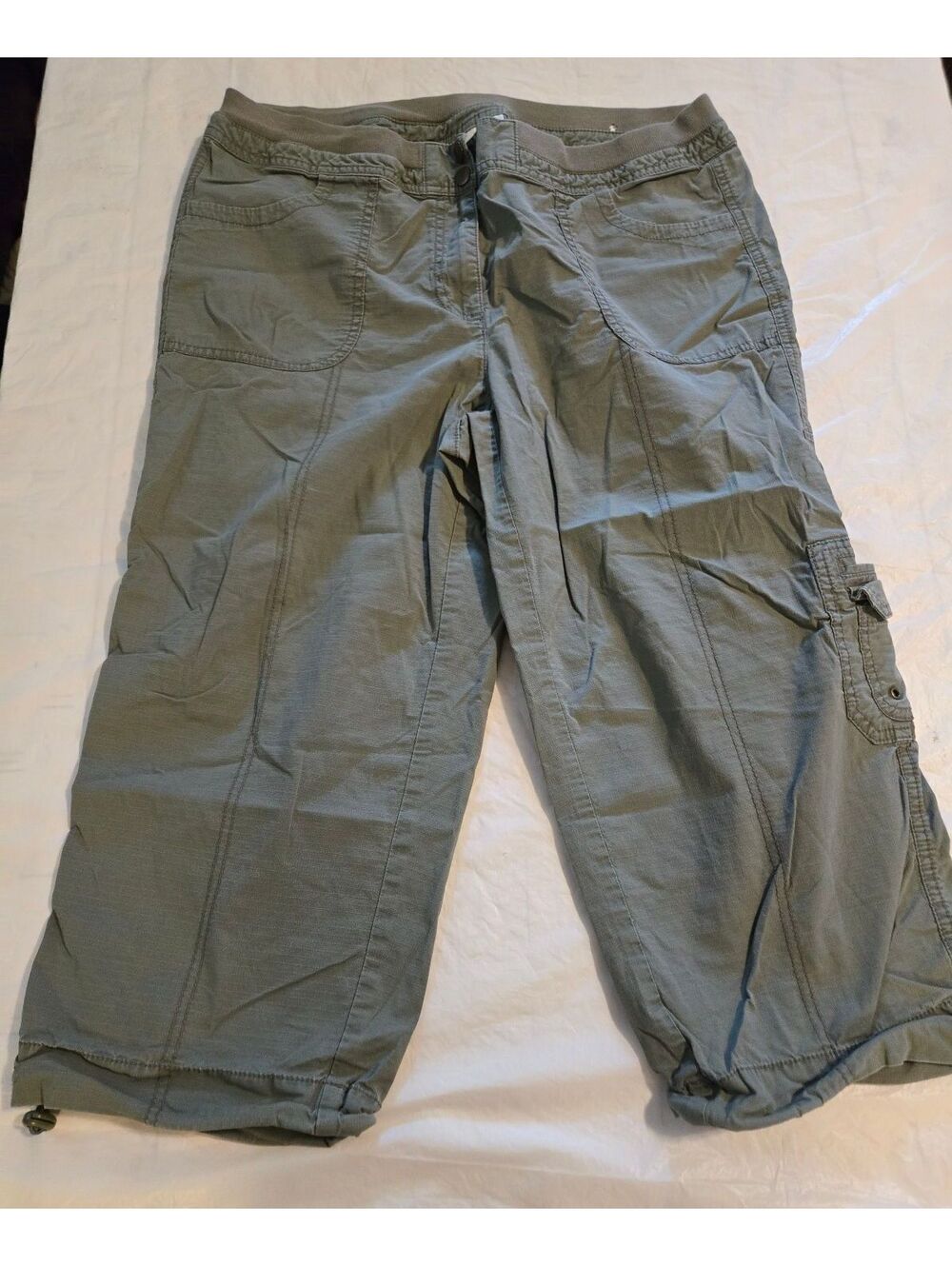 Chico's Size 2 Women's 12 Olive Green Cargo Capri Utility Pants